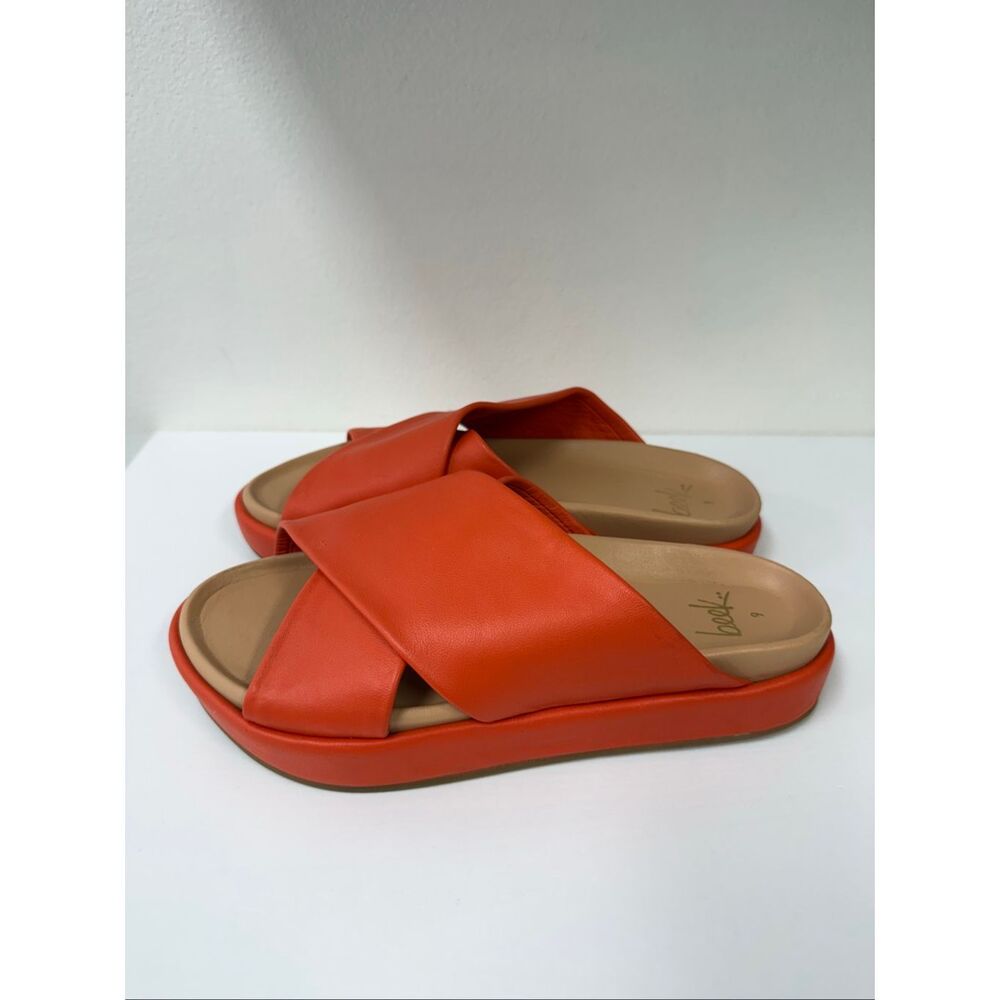 beek Kite Crisscross Platform Slide Leather Sandals in Tangerine 9‎
